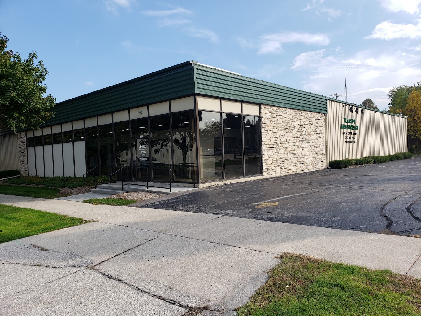 Transpo Mini Storage - Wisconsin Ave. 1331 Wisconsin Ave.  Sheboygan WI 53081